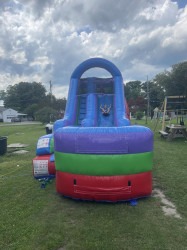 505866141 2204059033360664 3399772304917470789 n 1749774630 15' Retro Rainbow Waterslide